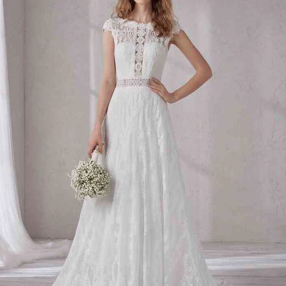 Pronovias “Mia” Ivory Wedding Dress – Size 8 - Picture 8 of 8